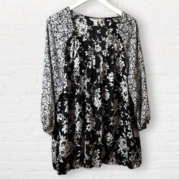 CROFT & Barrow Black & White Floral Print Blouse Sheer Fabric Long Sleeves SZ 2X - Picture 1 of 12